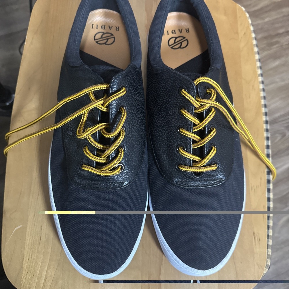 NEW RADII DEFINE YOURSELF LOW BLACK SNEAKER SHOES MENS 11 FM1091